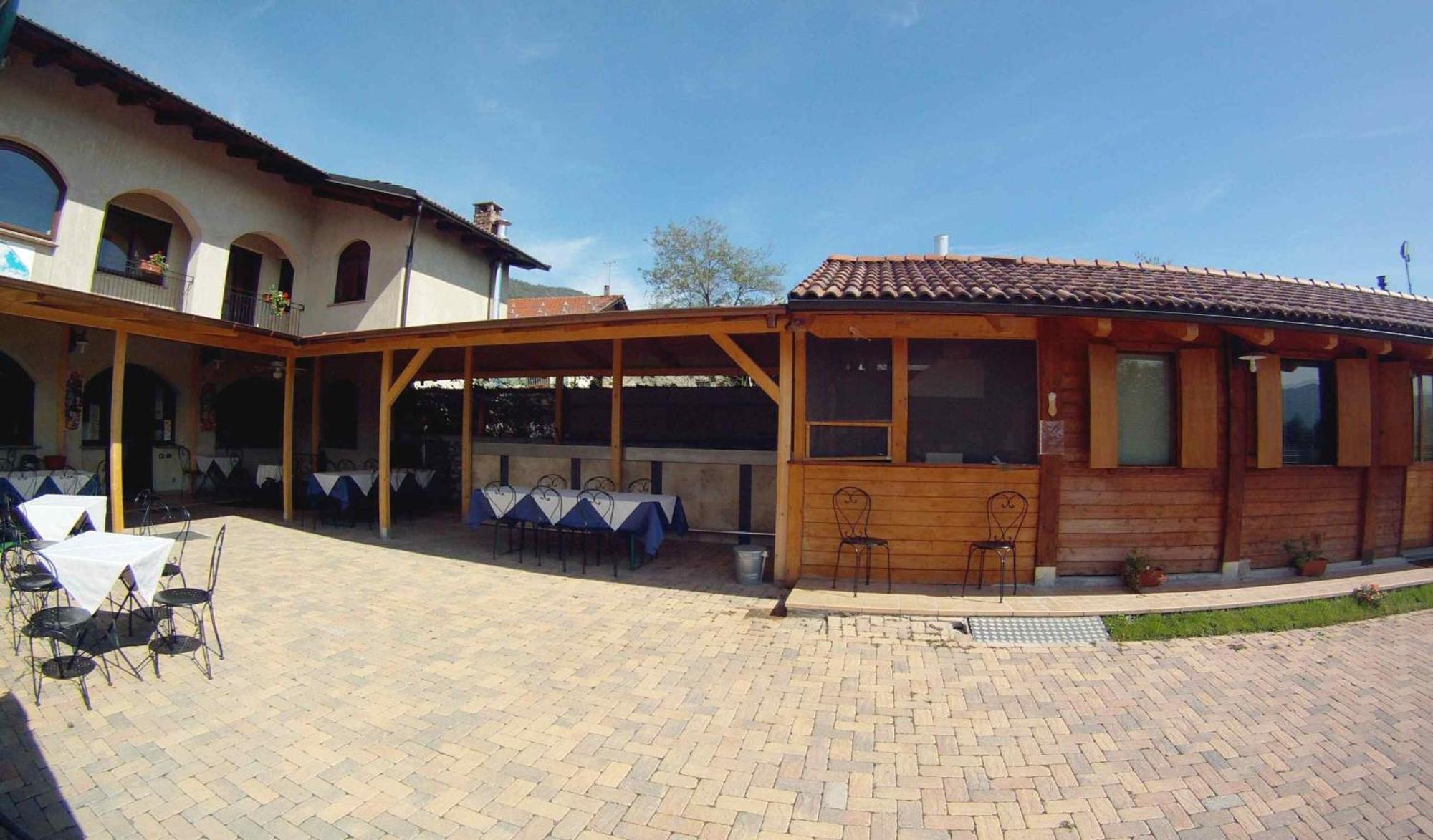 Locanda Dl'Angel Villar San Costanzo Exterior foto